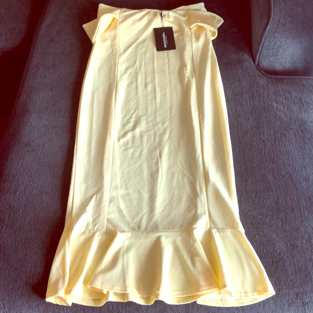 Frill hem midi dress